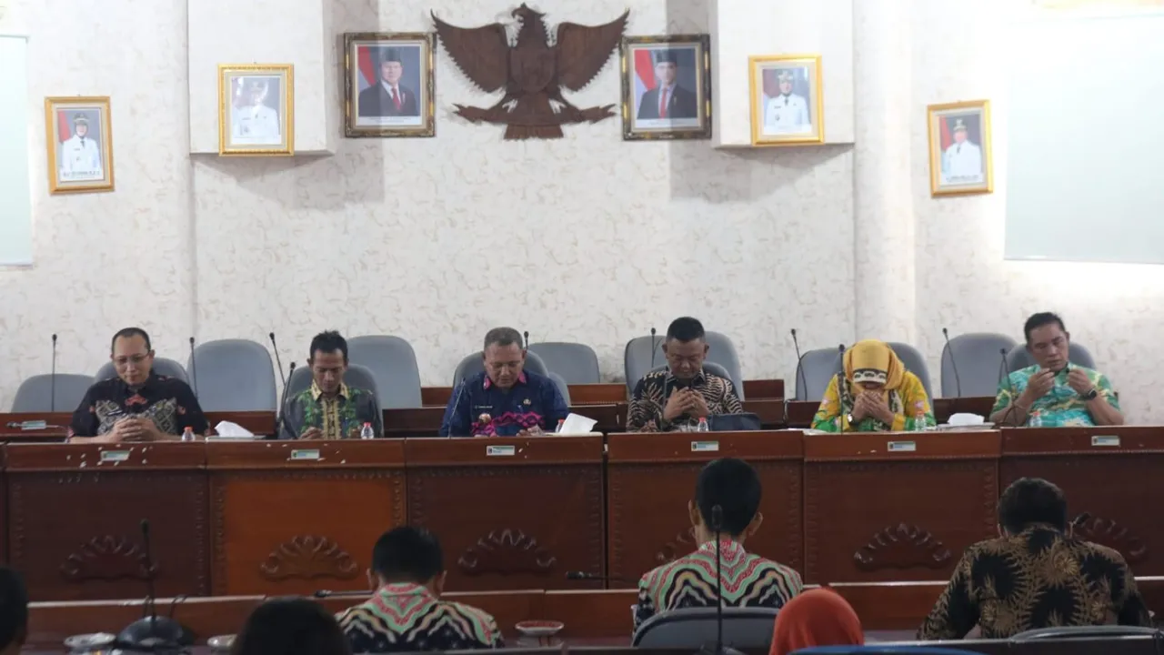 Estafet Kepemimpinan Sekwan DPRD Lamtim, Thabrani Hasyim Siap Bawa Semangat Baru