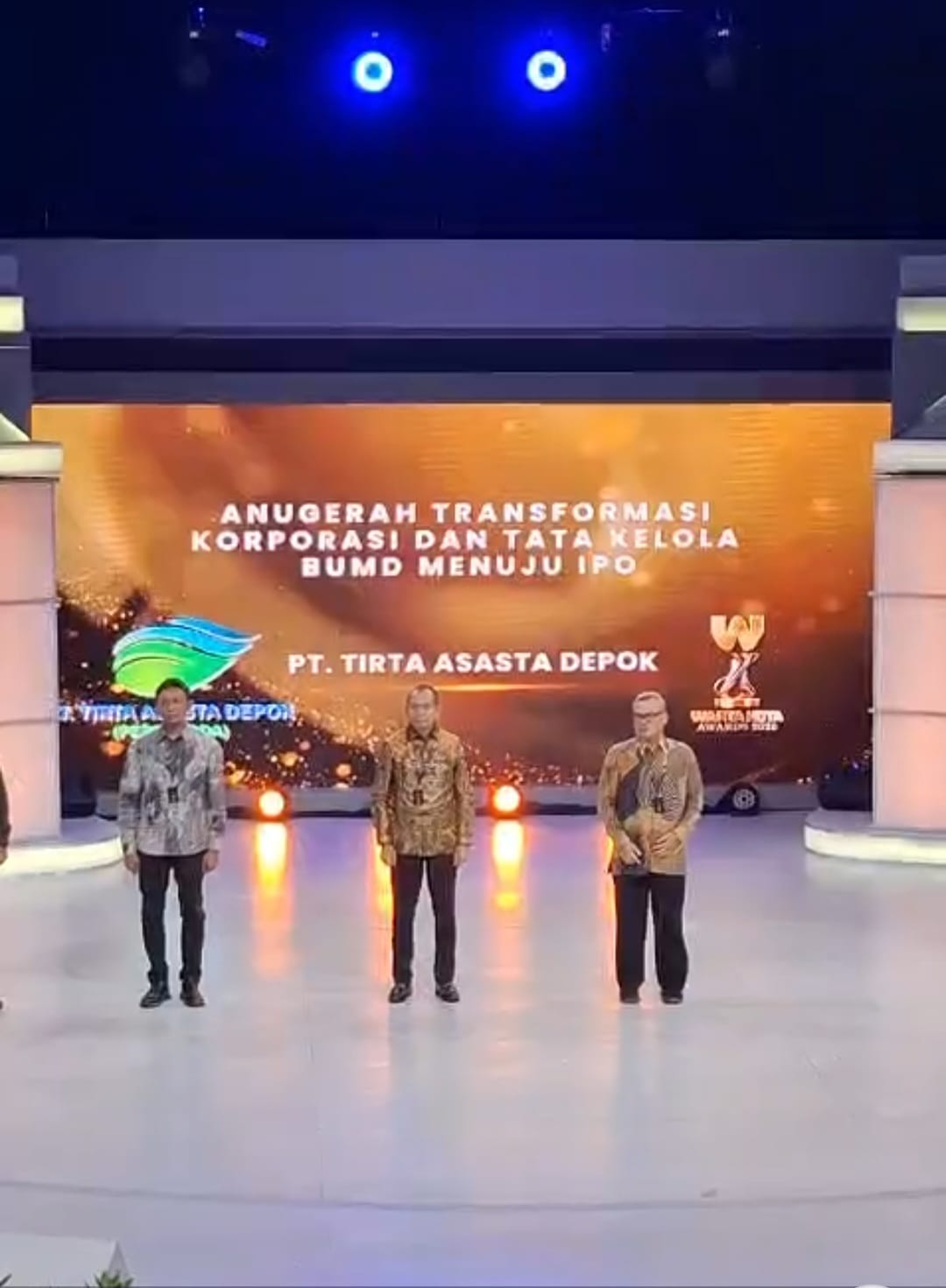 PT. TIRTA ASASTA DEPOK RAIH “ANUGERAH TRANSFORMASI KORPORASI DAN TATA KELOLA BUMD MENUJU IPO” DI WARTA KOTA AWARDS 2026
