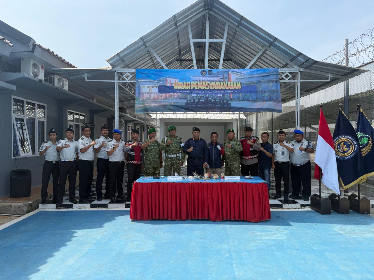 Tegaskan Komitmen Bersih dari Halinar, Jajaran Lapas Way Kanan Lakukan Ikrar Pemasyarakatan