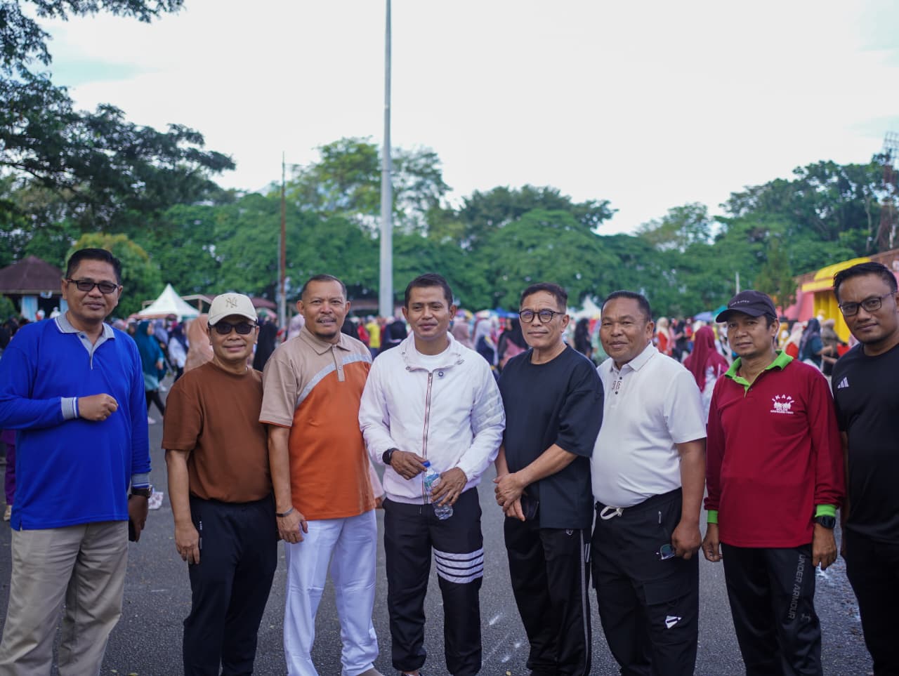 Gerak Jalan Santai Pemkab Solok Meriah, Dorong Hidup Sehat dan Pertumbuhan UMKM